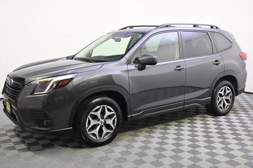 Magnetite Gray Metallic 2022 Subaru Forester Premium