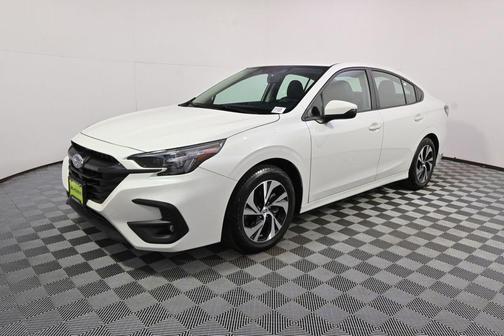 Crystal White Pearl 2025 Subaru Legacy Premium