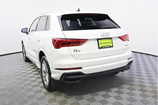 2024 Audi Q3 Premium 45 TFSI S line quattro Tiptronic