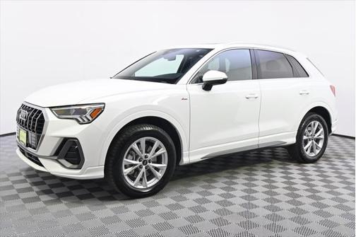 2024 Audi Q3 Premium 45 TFSI S line quattro Tiptronic