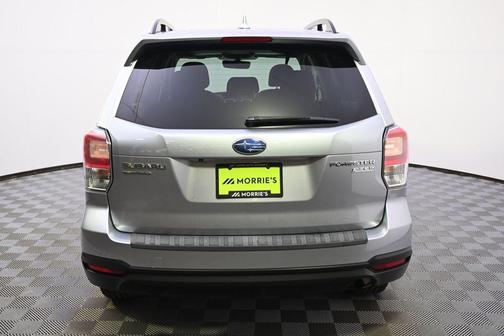 Ice Silver Metallic 2017 Subaru Forester 2.5i Premium