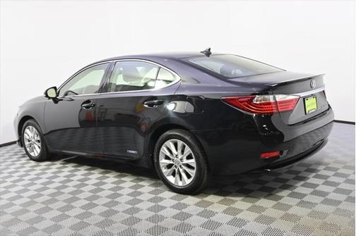 2013 Lexus ES 300h Base