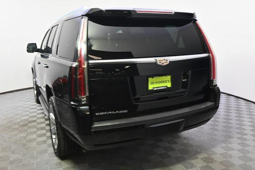 2018 Cadillac Escalade Luxury