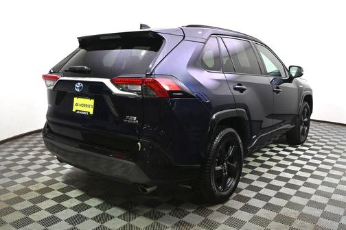 2019 Toyota RAV4 Hybrid SE