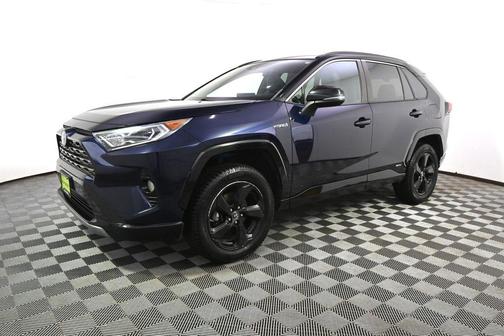 2019 Toyota RAV4 Hybrid SE