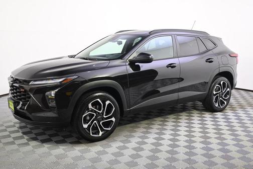 Mosaic Black Metallic 2024 Chevrolet Trax FWD 2RS