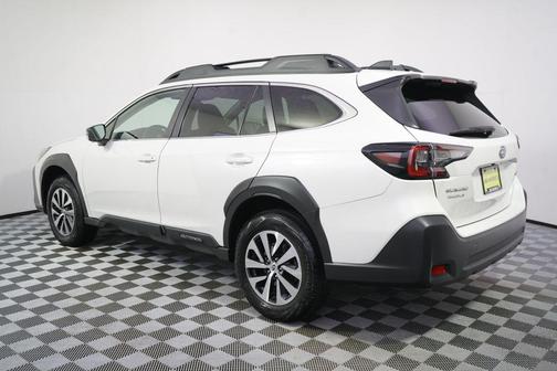 Crystal White Pearl 2024 Subaru Outback Premium