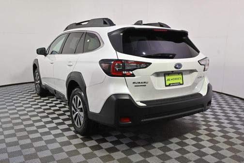 Crystal White Pearl 2025 Subaru Outback Premium