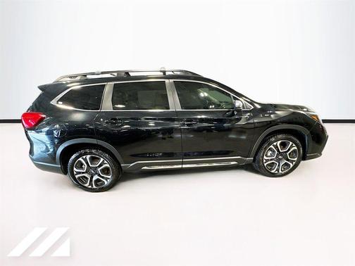 Crystal Black Silica 2023 Subaru Ascent Limited 7-Passenger