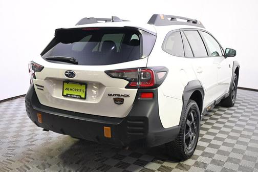Crystal White Pearl 2022 Subaru Outback Wilderness