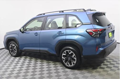 2025 Subaru Forester Base