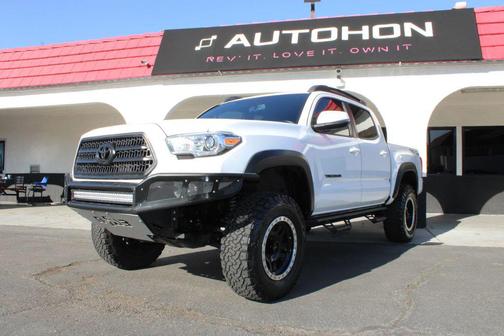 2016 Toyota Tacoma SR5
