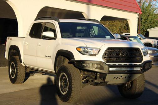 2016 Toyota Tacoma SR5