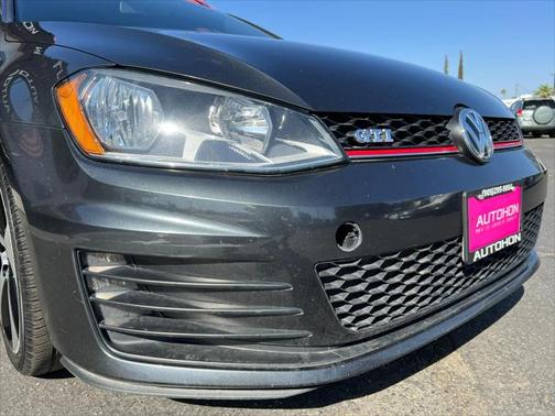 2015 Volkswagen Golf GTI 2.0T S 4-Door