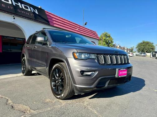 2018 Jeep Grand Cherokee Altitude