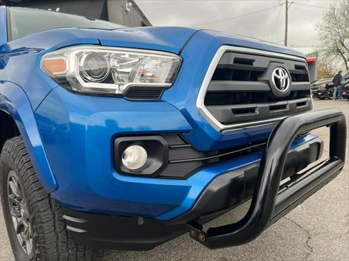 2017 Toyota Tacoma SR5