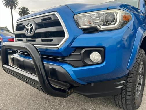 2017 Toyota Tacoma SR5