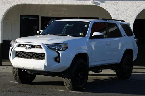 2018 Toyota 4Runner SR5 Sport Utility 4D
