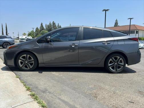 2019 Toyota Prius XLE