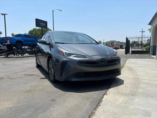 2019 Toyota Prius XLE