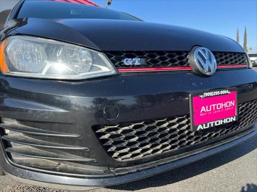 2015 Volkswagen Golf GTI 2.0T S 4-Door