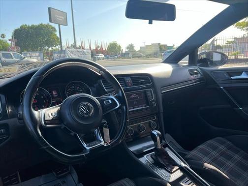 2015 Volkswagen Golf GTI 2.0T S 4-Door
