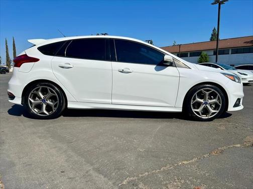 2018 Ford Focus ST
