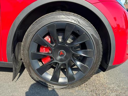 2022 Tesla Model Y Long Range Dual Motor All-Wheel Drive