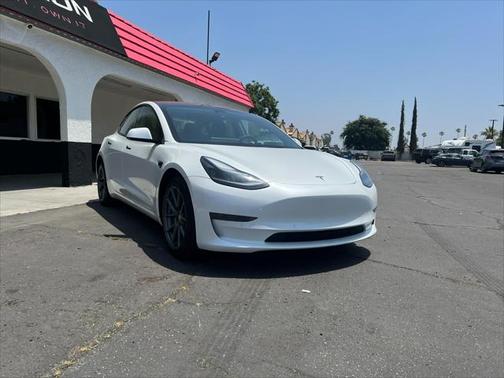 2022 Tesla Model 3 Standard Range