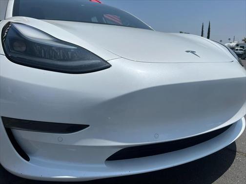 2022 Tesla Model 3 Standard Range