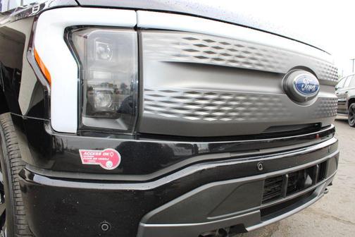 2023 Ford F-150 Lightning XLT