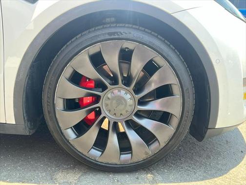 2022 Tesla Model Y Performance Dual Motor All-Wheel Drive