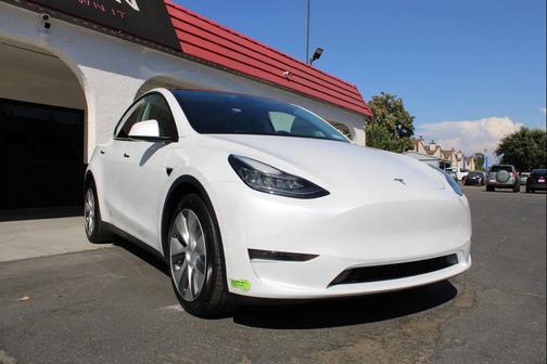 2021 Tesla Model Y Long Range Dual Motor All-Wheel Drive
