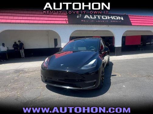 2023 Tesla Model Y Long Range Dual Motor All-Wheel Drive