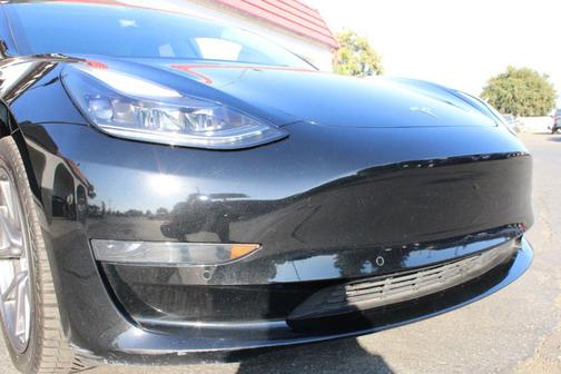 2022 Tesla Model 3 Standard Range