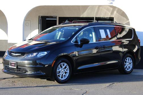 2020 Chrysler Voyager LXI