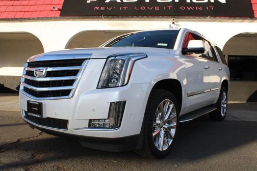 2019 Cadillac Escalade Luxury
