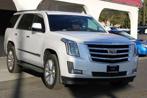 2019 Cadillac Escalade Luxury