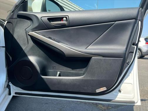 2018 Lexus IS 300 Base