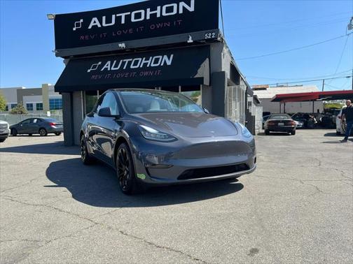 2023 Tesla Model Y Long Range Dual Motor All-Wheel Drive