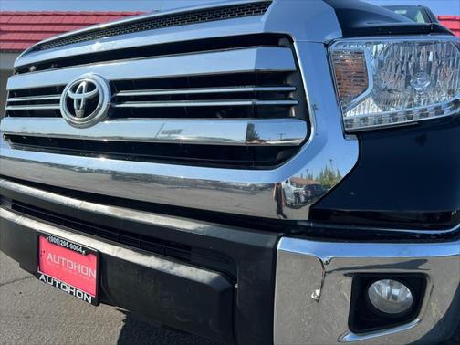 2017 Toyota Tundra SR5