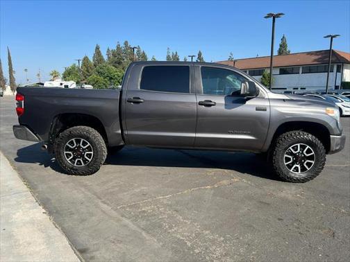 2014 Toyota Tundra SR5