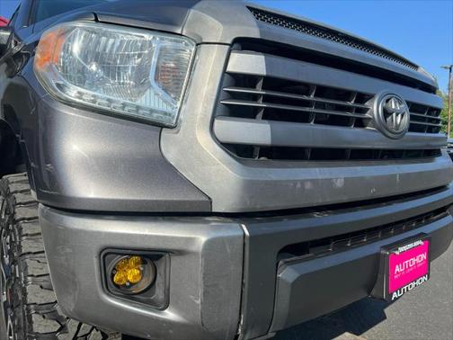 2014 Toyota Tundra SR5