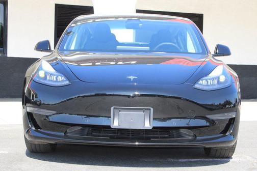 2022 Tesla Model 3 Standard Range