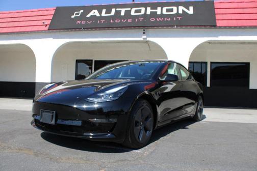 2022 Tesla Model 3 Standard Range