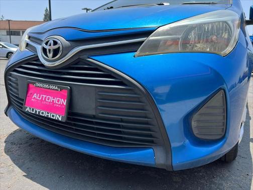 2015 Toyota Yaris L