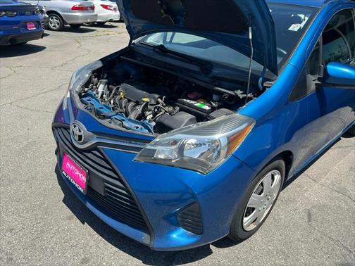 2015 Toyota Yaris L