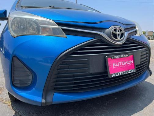 2015 Toyota Yaris L