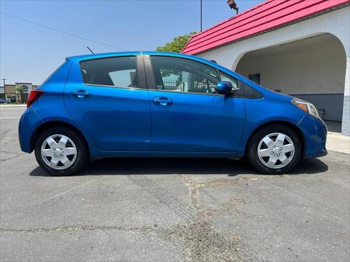 2015 Toyota Yaris L