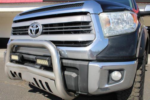 2014 Toyota Tundra SR5